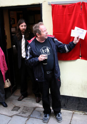 The Seven Stars Plaque Mark Steeds of the Long John Silver Trust.